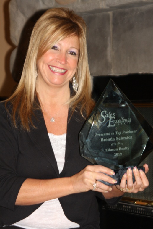 Eagle River Top Producer Award 2012 - Brenda Schmidt Eagle River Top Producer Award 2012 - Brenda Schmidt
