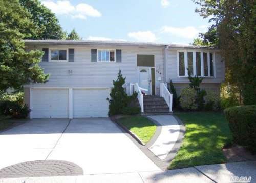 529 Ronkonkoma Ave, W Hempstead, Ny 11552