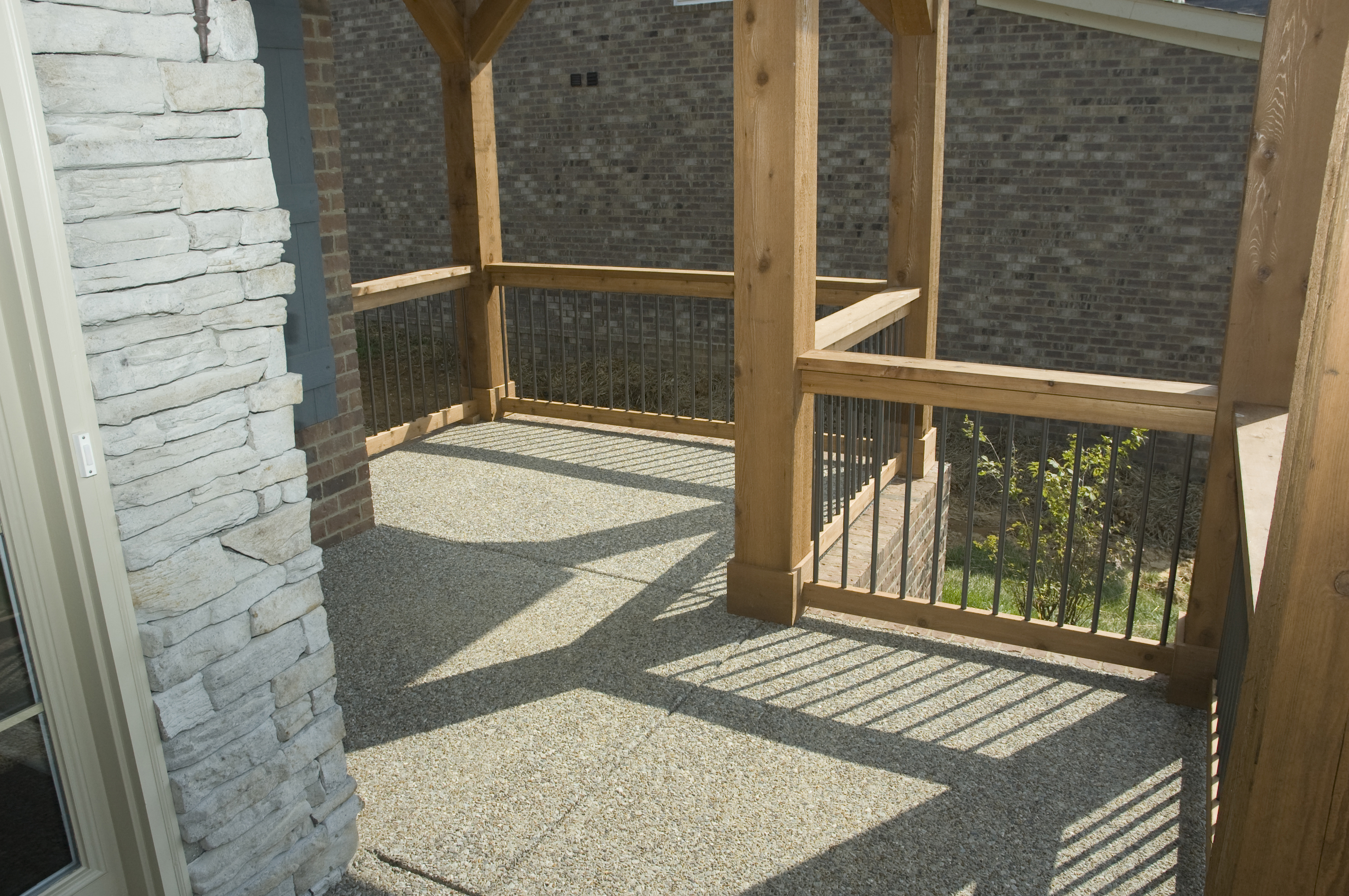 Exterior features included stacked stone accents, western cedar