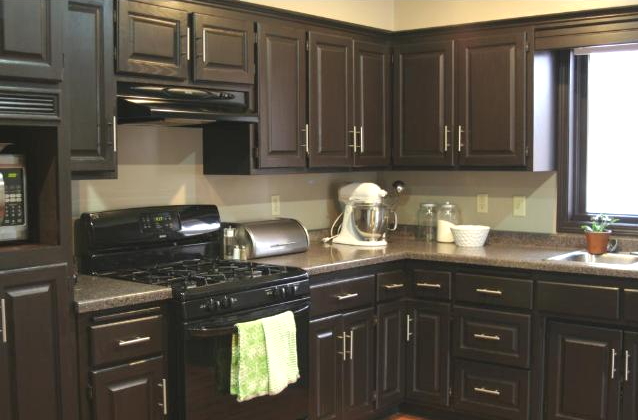 Updated Oaks of Shenandoah Home for Sale: Traditional Seller, Beautiful House!