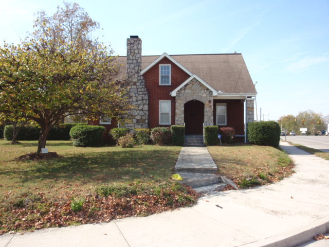 302 S Woodland St Manchester TN 37355 commercial property