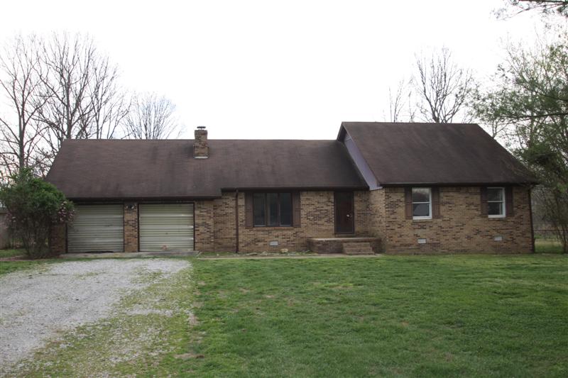 486 Walter Bartlett Rd Manchester TN 37355 Foreclosure Home for Sale on 3.5 Acres