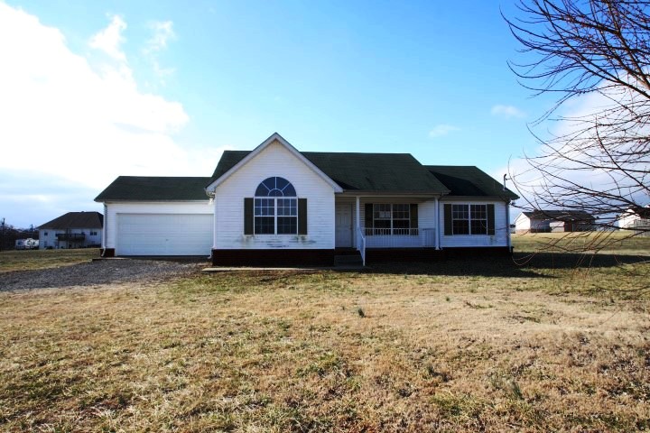 4941 Midland Foster Road Bell Buckle, TN 37020