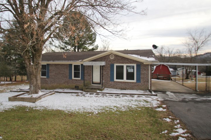 3 bedroom 2 bath all brick home 108 Hillview Drive