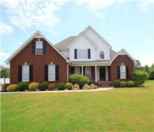 61 Oak Hollow Road Manchester TN 37355 Well Maintained Brick Home