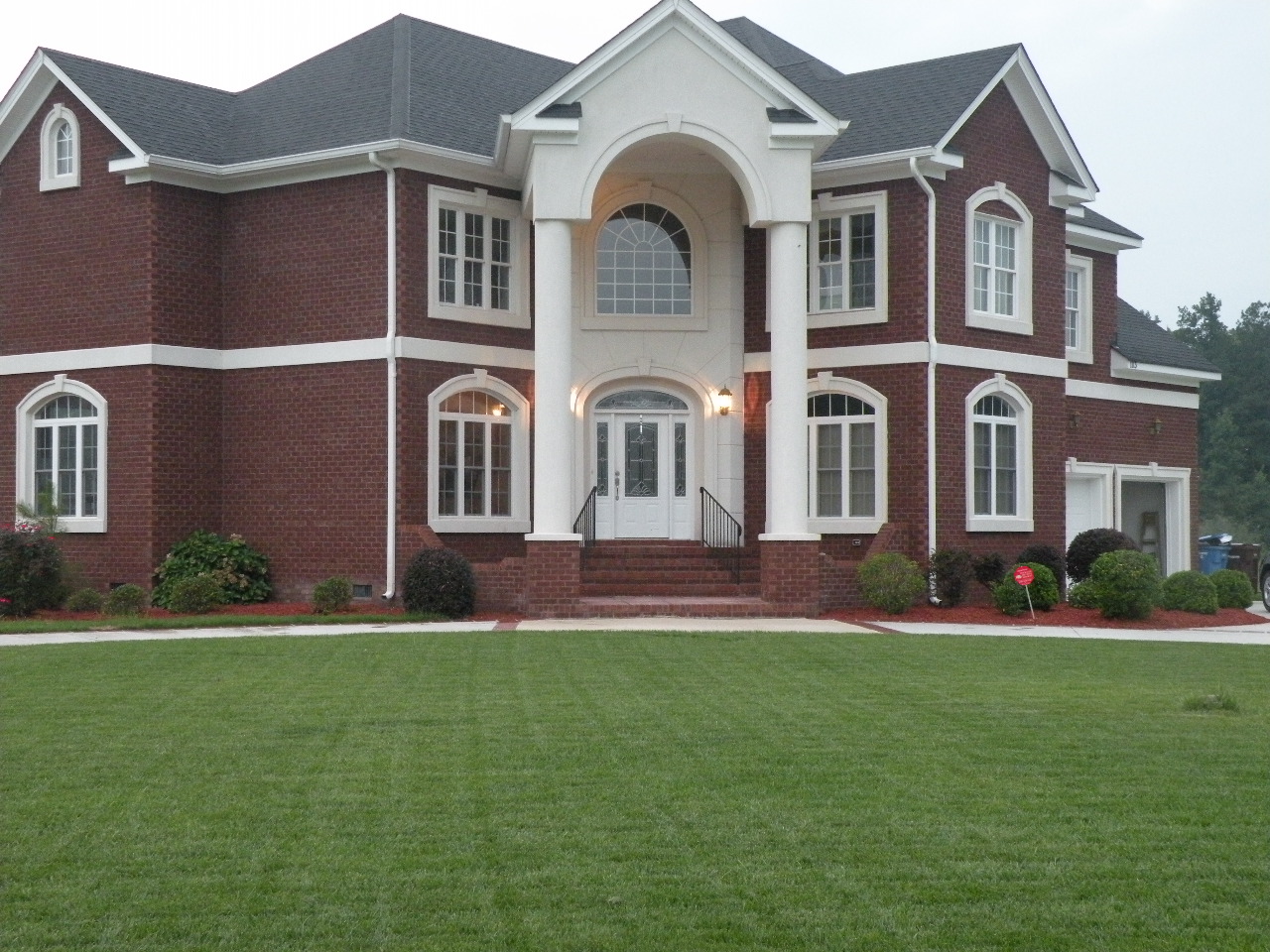 Reduced! 1113 Kathleen Lane-Lexington Place in Hickory