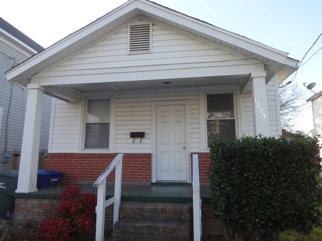 Just listed in Campostella!